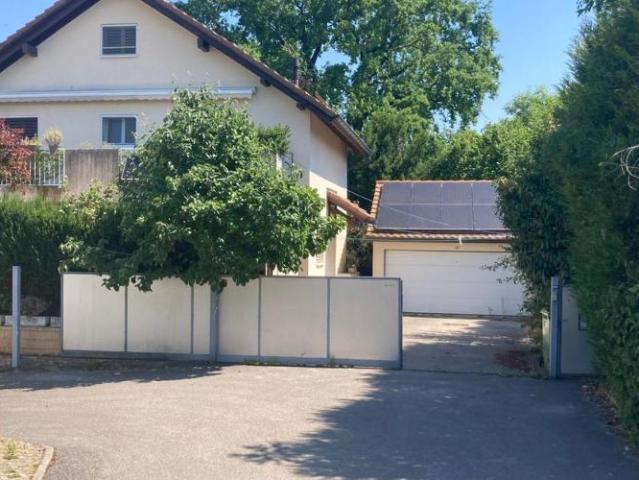 Einfamilienhaus 7.5 Zimmer