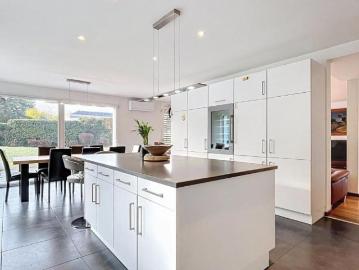 Einfamilienhaus 7.5 Zimmer