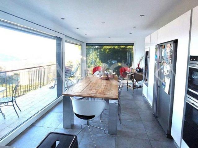 Einfamilienhaus 7.5 Zimmer
