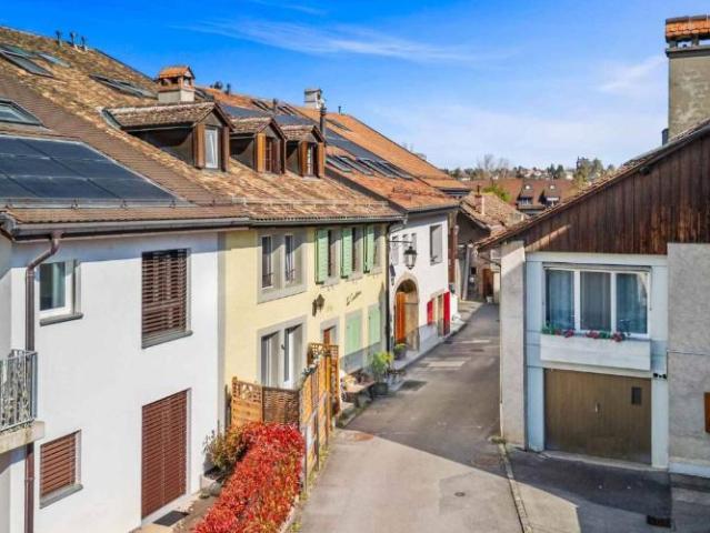 4.5 Zimmer Dorfhaus in Denges, Altstadt