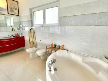 Einfamilienhaus 4.5 Zimmer