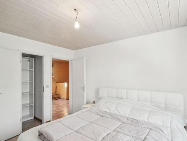 Haus im perfektem Zustand mit atemberaubender Aussicht auf Vallorbe