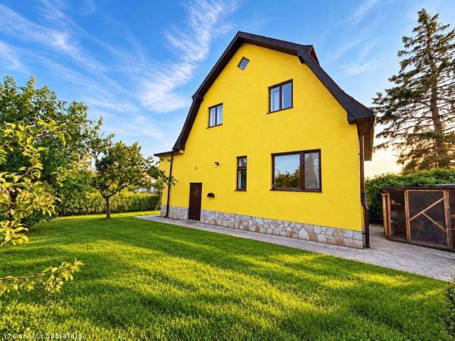 EINFAMILIENHAUS! 696 M² GRUNDSTÜCK! POTENZIAL! Sanierungsbedürftiges Haus mit viel Raum für individuelle Gestaltung!