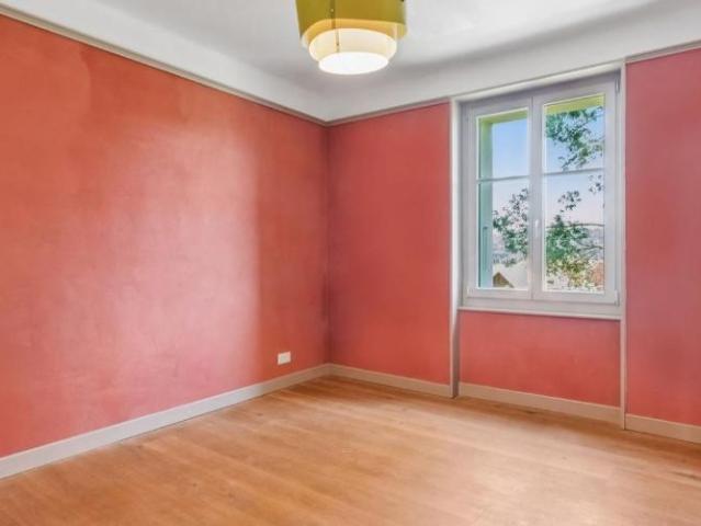 Sorgfältig renoviertes 6.5 Zimmer Einfamilienhaus
