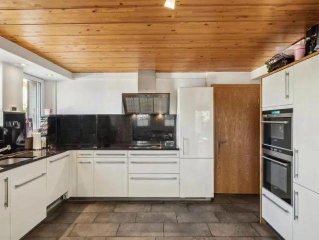 Einfamilienhaus 6.5 Zimmer