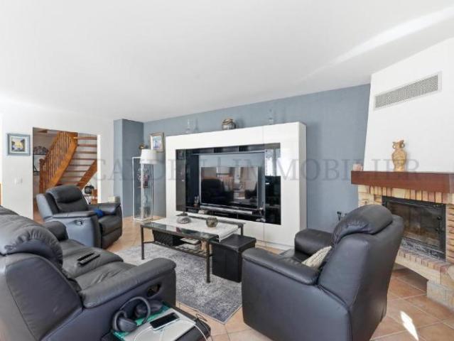 Einfamilienhaus 6.5 Zimmer