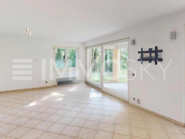 Einfamilienhaus 8.5 Zimmer
