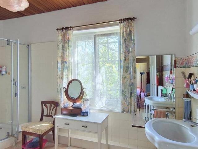 Einfamilienhaus 8.5 Zimmer