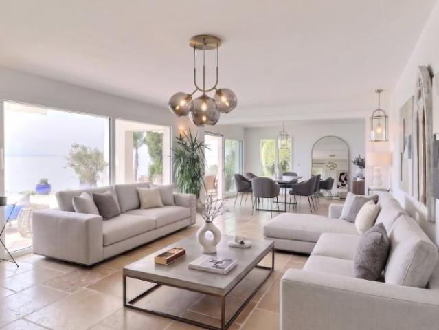 Einfamilienhaus 8.5 Zimmer
