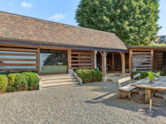Einfamilienhaus 8.5 Zimmer