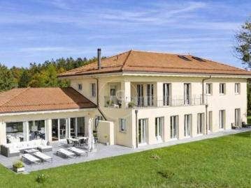 Einfamilienhaus 8.5 Zimmer
