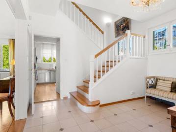 Einfamilienhaus 8.5 Zimmer