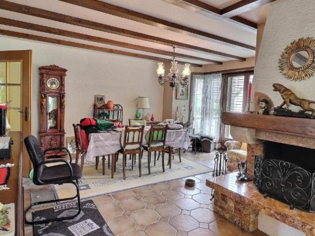 Einfamilienhaus 8.5 Zimmer