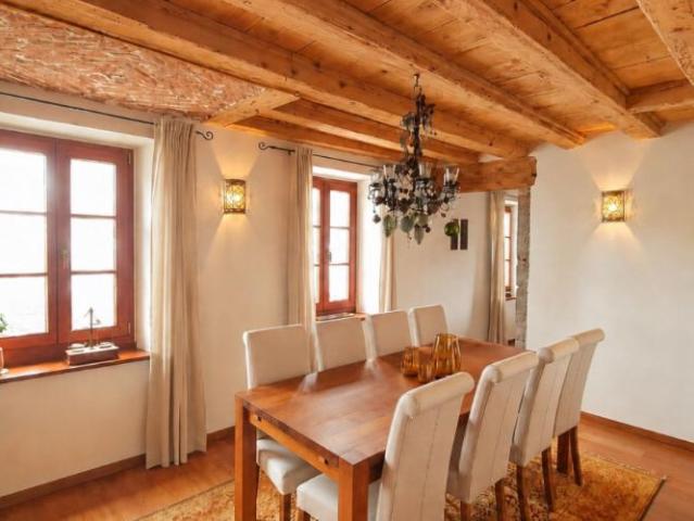 Einfamilienhaus 8.5 Zimmer