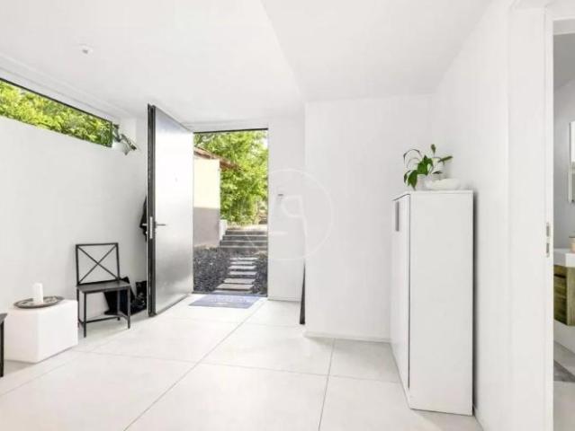 Schöne Architektenvilla mit Seesicht in der Nähe von Morges