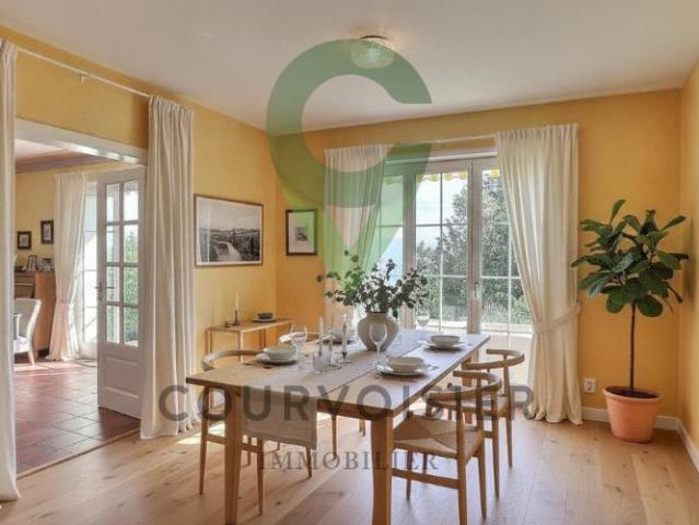 Einfamilienhaus 9 Zimmer