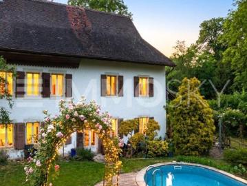 Einfamilienhaus 9 Zimmer