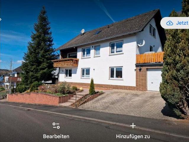 Einfamilienhaus am Wald mit fantastischem Ausblick