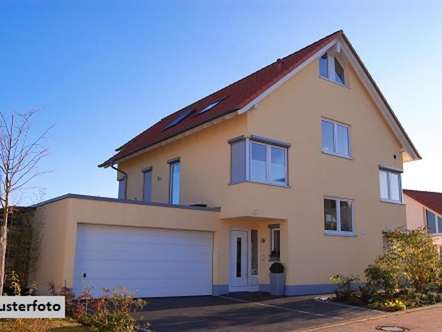 Einfamilienhaus, Anbau und Garage provisionsfrei