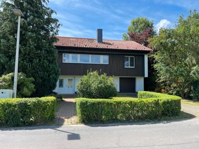Einfamilienhaus als Doppelhaushälfte in Einbeck, Ortsrandlage