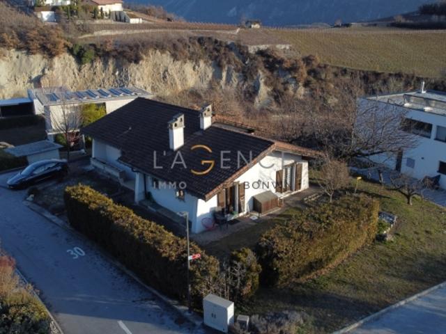 Einfamilienhaus auf einem 836M2 grossen Grundstück