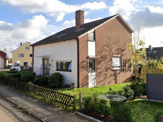 Einfamilienhaus + Baugrundstück für MFH in Diepholz
