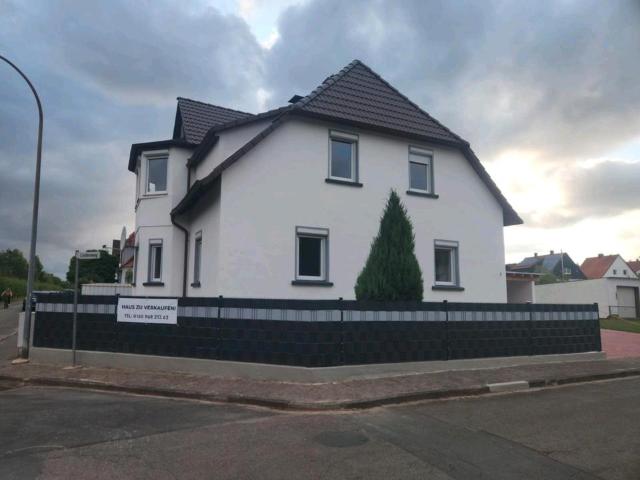 Einfamilienhaus groß, wunderschön! Ab sofort!