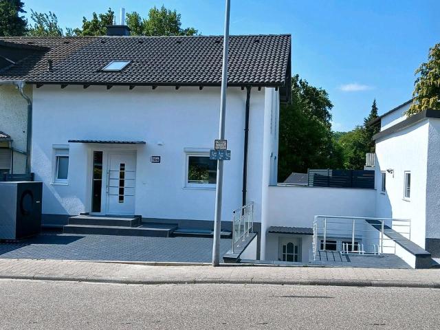 Einfamilienhaus Einliegerwoh. Top saniert in Klein Winternheim