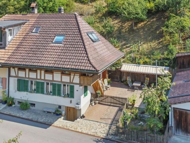 Einfamilienhaus, einseitig angebaut, an bevorzugt ruhiger Lage im Mühletal