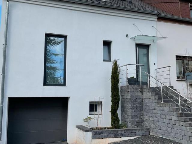 Einfamilienhaus, einseitig angebaut