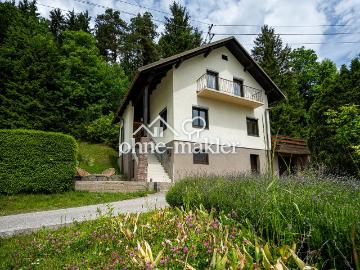 Einfamilienhaus *Familienglück* in sonniger Ruhelage