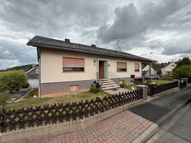 Einfamilienhaus freistehend