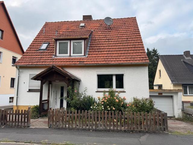 Einfamilienhaus Fuldatal Ihringshausen mit Garage und 825qm Grund