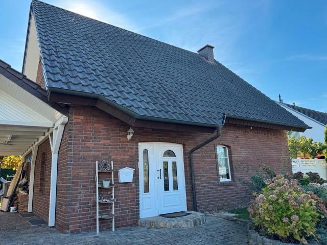 Einfamilienhaus. Keine Makleranfragen!
