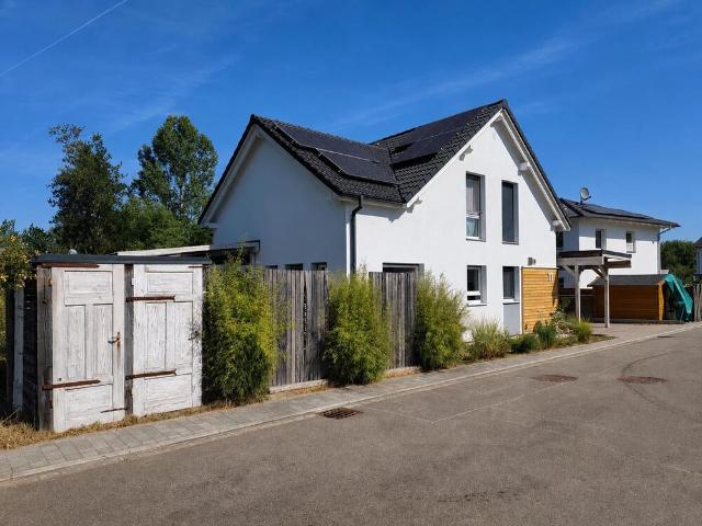 Einfamilienhaus KfW40Plus direkt am Bach, Natur pur