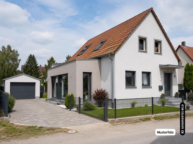 Einfamilienhaus in Amberg, Garage Ihre Chance auf einen provisionsfreien Immobilienkauf