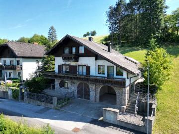 Einfamilienhaus in begehrter Sackgassenlage mit großem Grundstück und Entwicklungspotenzial