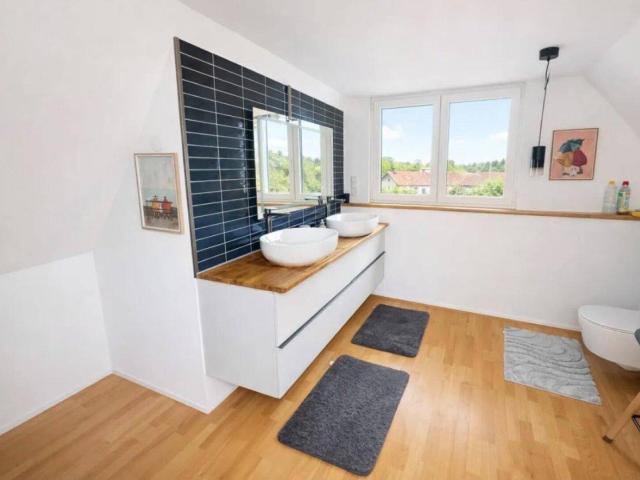 Einfamilienhaus in Graz, 220m², 5 Zimmer, Garten, Garage, 2 Stellplätze