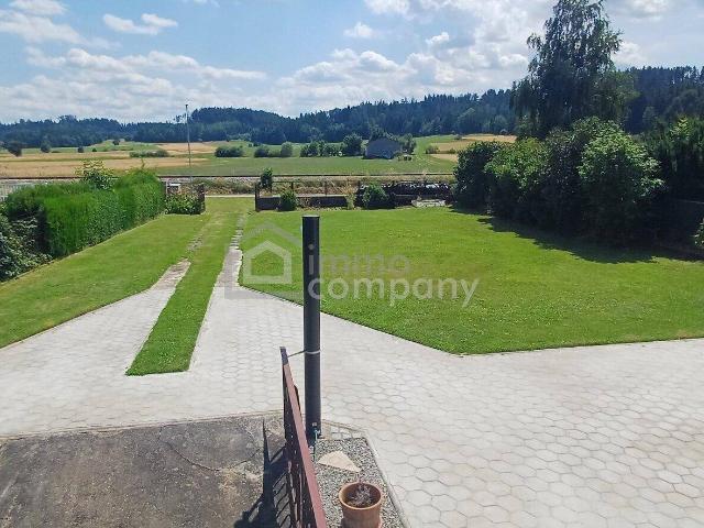 Einfamilienhaus zum träumen! 4 Zimmer, Garten, Balkon & 2 Garagen!