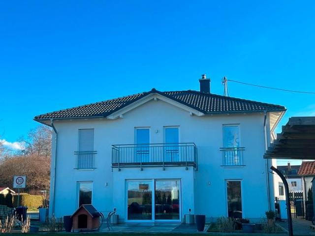 Einfamilienhaus in Holzschwang Neu Ulm 180qm 2 Stock+Garten