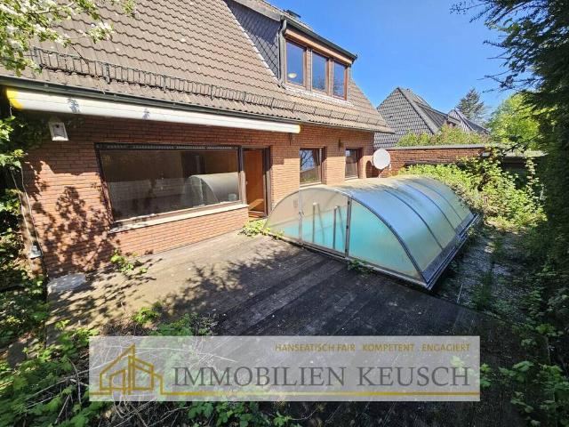 Einfamilienhaus in in begehrter & zentraler Lage von HB Neustadt mit Potential, Garage, Balkon&Pool