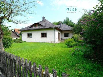 EINFAMILIENHAUS in IDYLLISCHER RUHELAGE mit schönem Eigengrund Nähe St. Pölten!