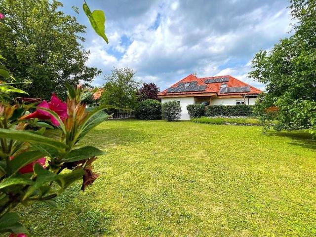 Einfamilienhaus in Mollram Wohntraum mit großzügigen Garten, hochwertiger Ausstattung und modernem Wohnkomfort