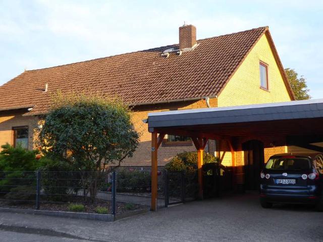 Einfamilienhaus in Massivbauweise, verklinkert
