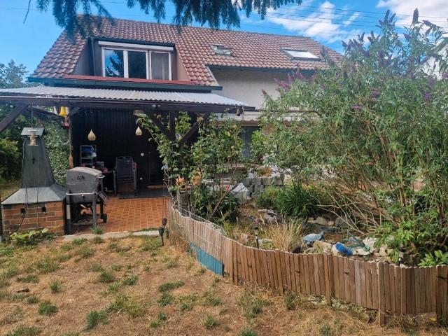 Einfamilienhaus in NersingenStraß mit Garten