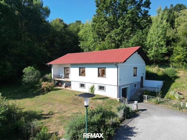 Einfamilienhaus in Ruhelage am Ende einer Sackgasse in Stegersbach mit Garten, Garage & Balkon buchen Sie noch heute ihren Termin online