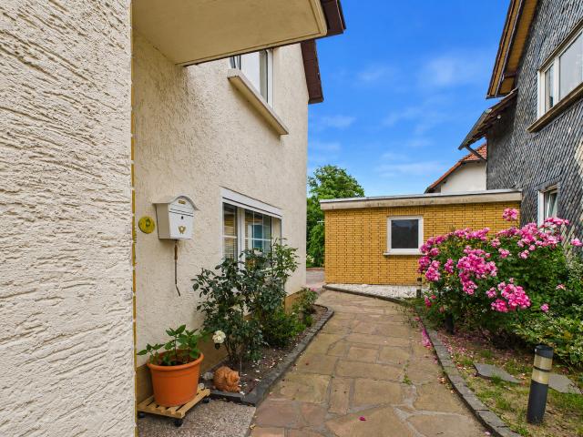 Einfamilienhaus in ruhiger Wohnlage mit Garage und Entwicklungspotenzial