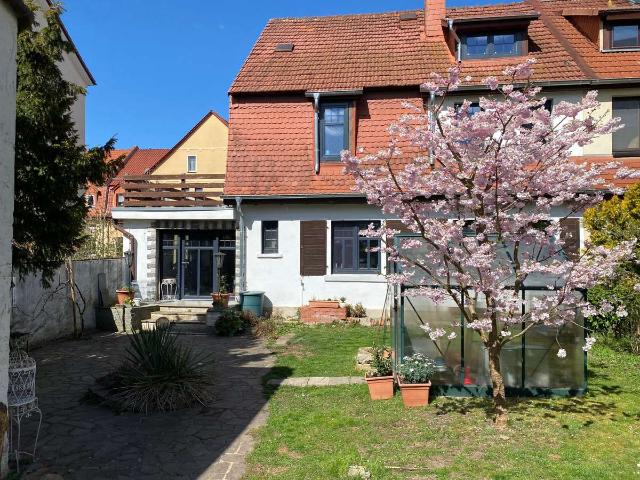 Einfamilienhaus in ruhiger zentrumsnaher Nebenstraße in Sondershausen für 189.000, EUR VB