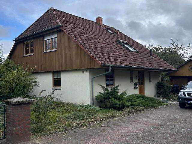 Einfamilienhaus in ruhiger Feldrandlage