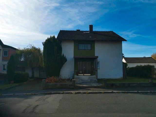 Einfamilienhaus in Walldürn mit ca. 1100 m² Grundstück